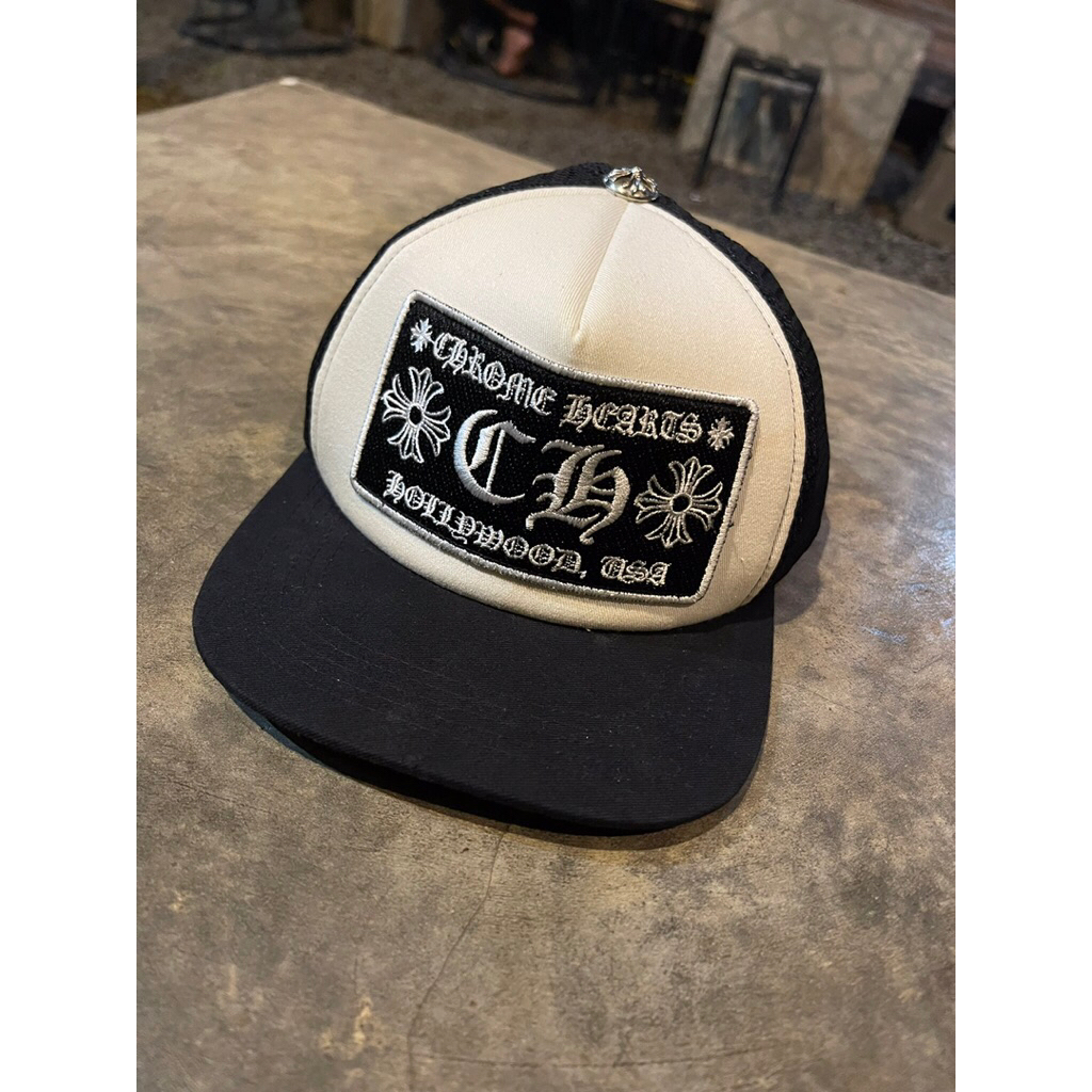 Topi Trucker hat Chrome Hearts