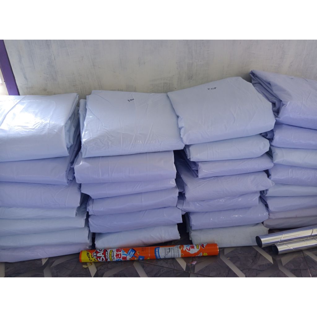 Banner putih polos lebar 2 meter