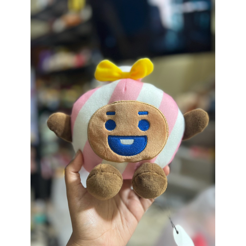 boneka shooky BT21