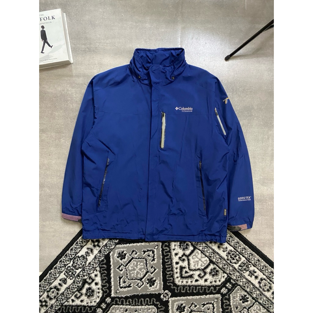 Outdoor Jacket Gore-tex Performance Shel