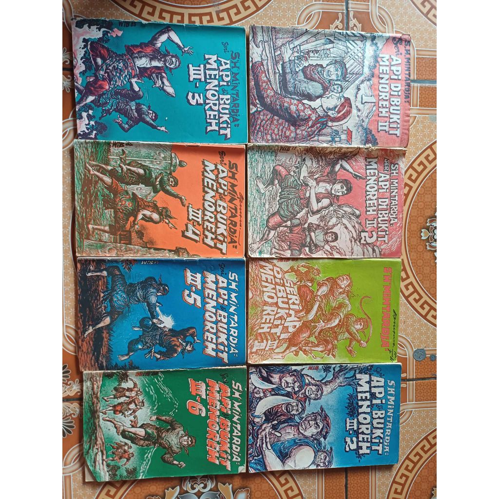 kBuku cerita silat api dibukit menoreh ada 36 buku