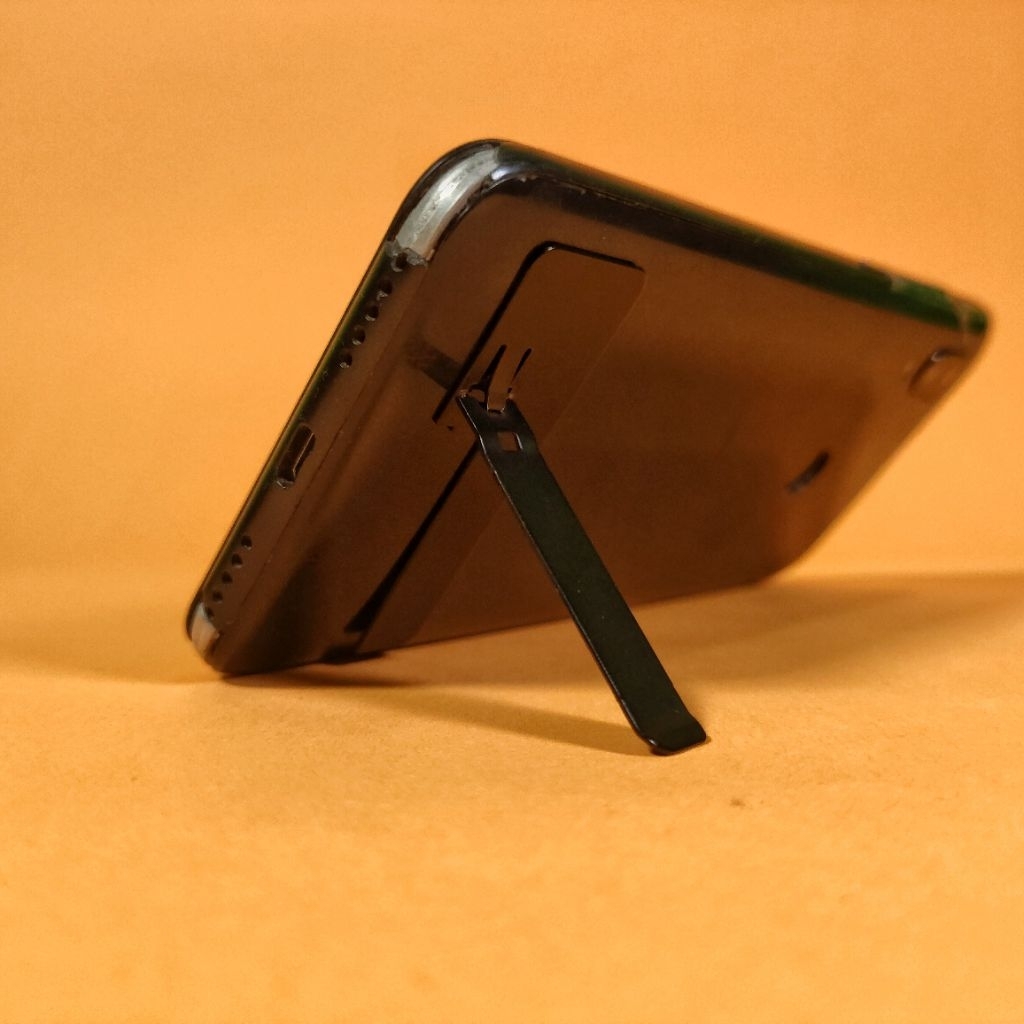 stand hp tempel dari besi polos hitam putih | untuk semua hp android Apple | kickstand lipat | stand