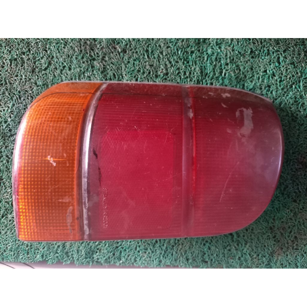 Sein Belakang (Kiri) Daihatsu Zebra Espass 1.3