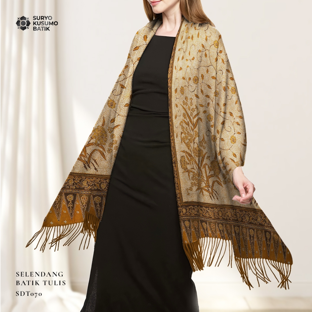 Suryo Kusumo Batik - Kain Selendang Batik Tulis Sutra Wanita  SLD1