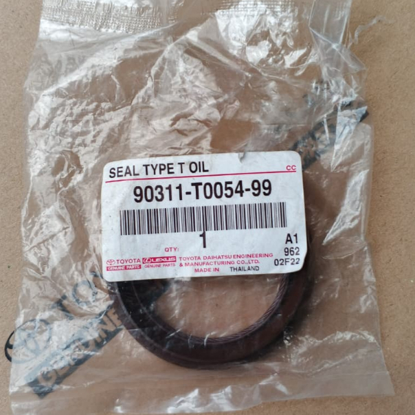 Seal Crankshaft Depan Innova Fortuner Hilux Hiace Kode Part 90311 T0054 99 Produk Original Toyota