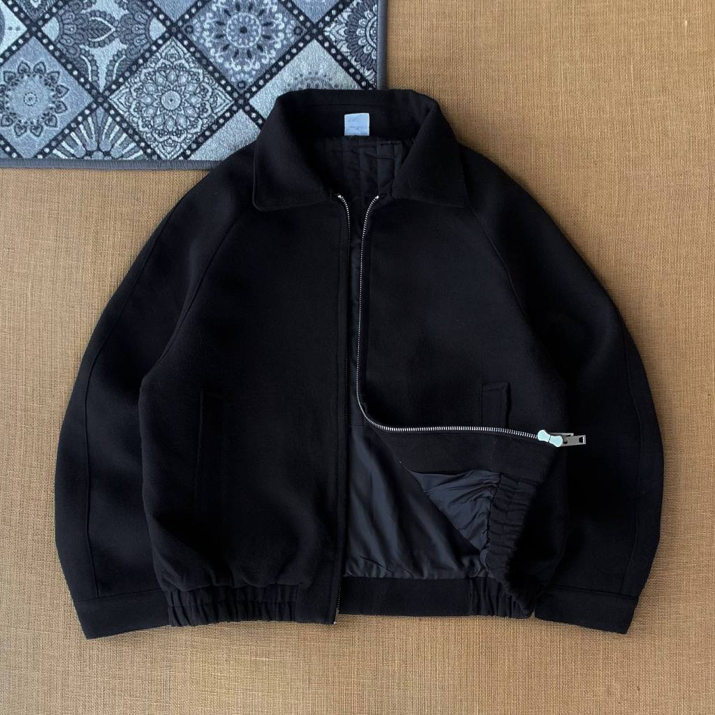 jaket Lab Studio Tebal size L (seperti baru) 100% original 231225F