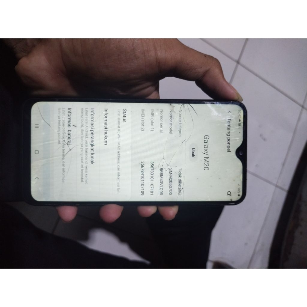 Samsung m20 second minus lcd retak selebihnya aman