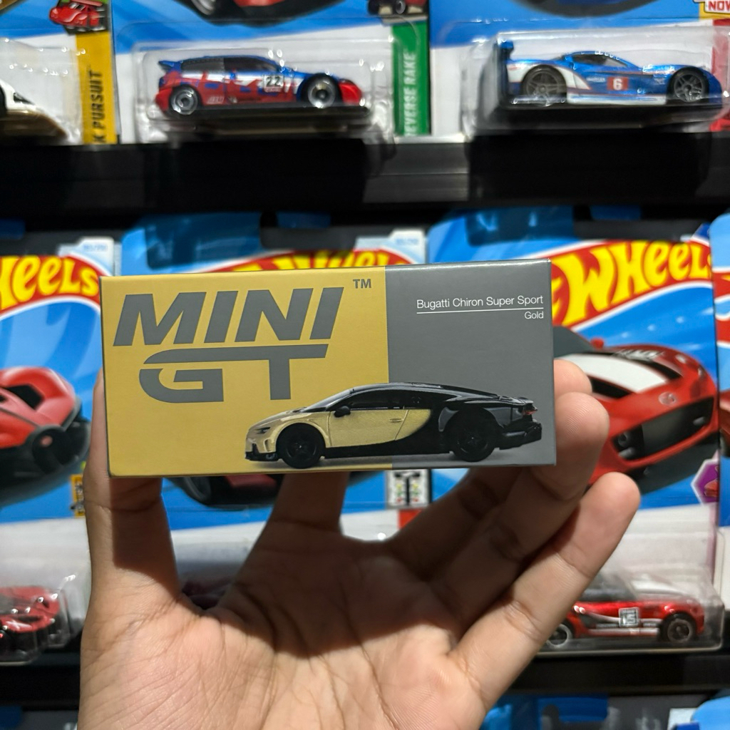 Bugatti Chiron Super Sport Gold