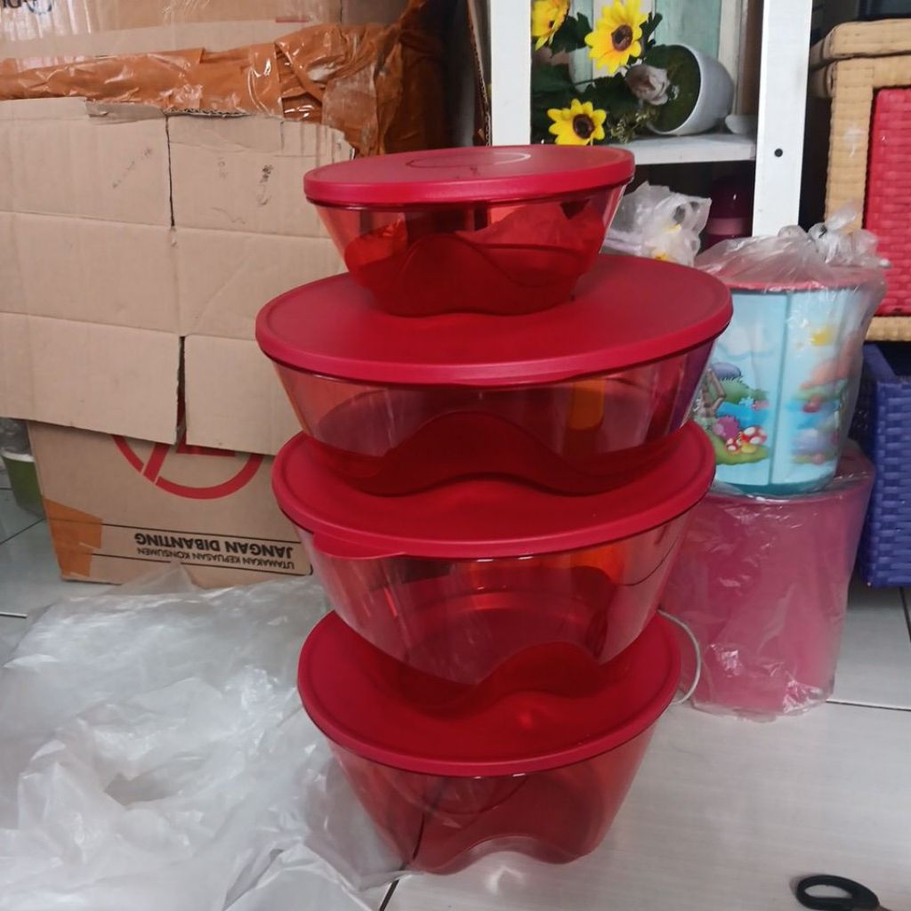 3 S BOWL TUPPERWARE