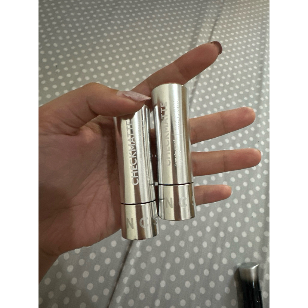 somethinc checkmatte lipstick