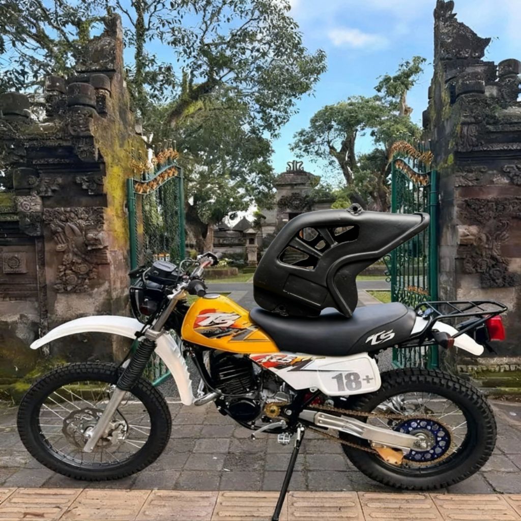 close the front gear suzuki Ts125 tutup gear Suzuki Ts125 tutup gear depan Suzuki ts125