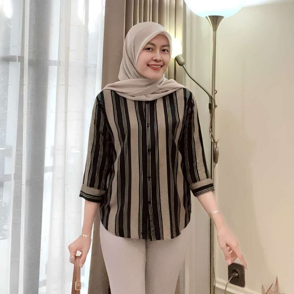 Kemeja Wanita Rayon Motif Oversize / Daily Top Salur Lengan 7/8 Terbaru