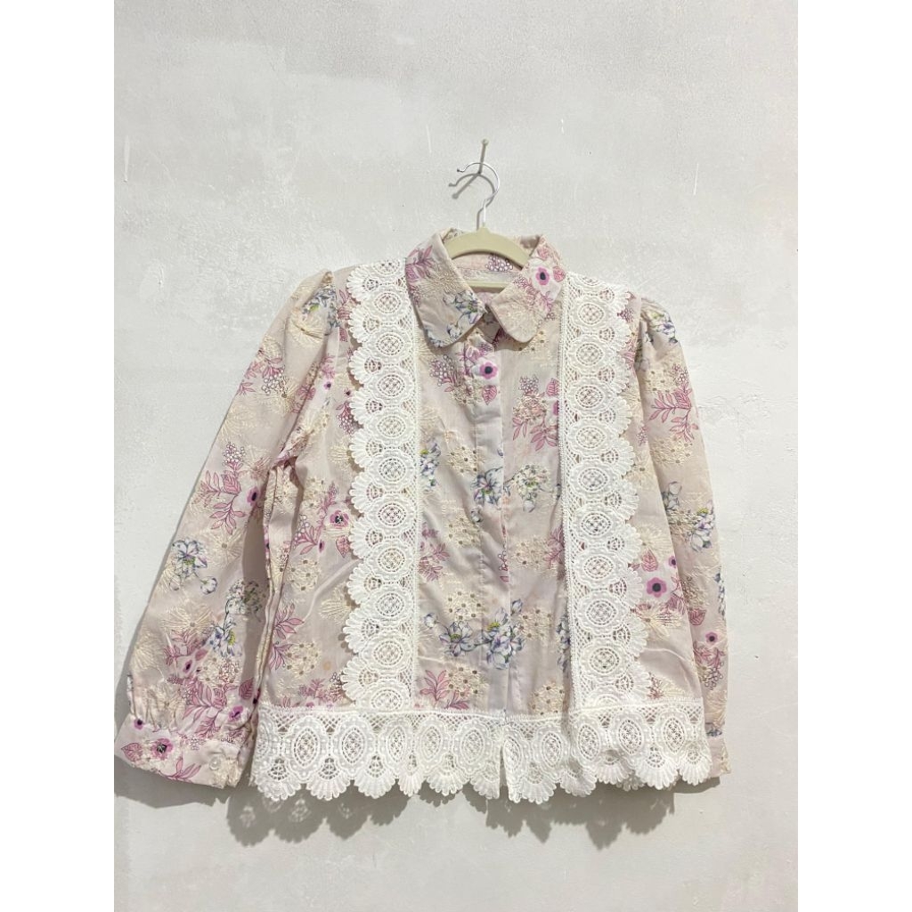 Vintage Floral Lace Victorian Blouse, Atasan Wanita