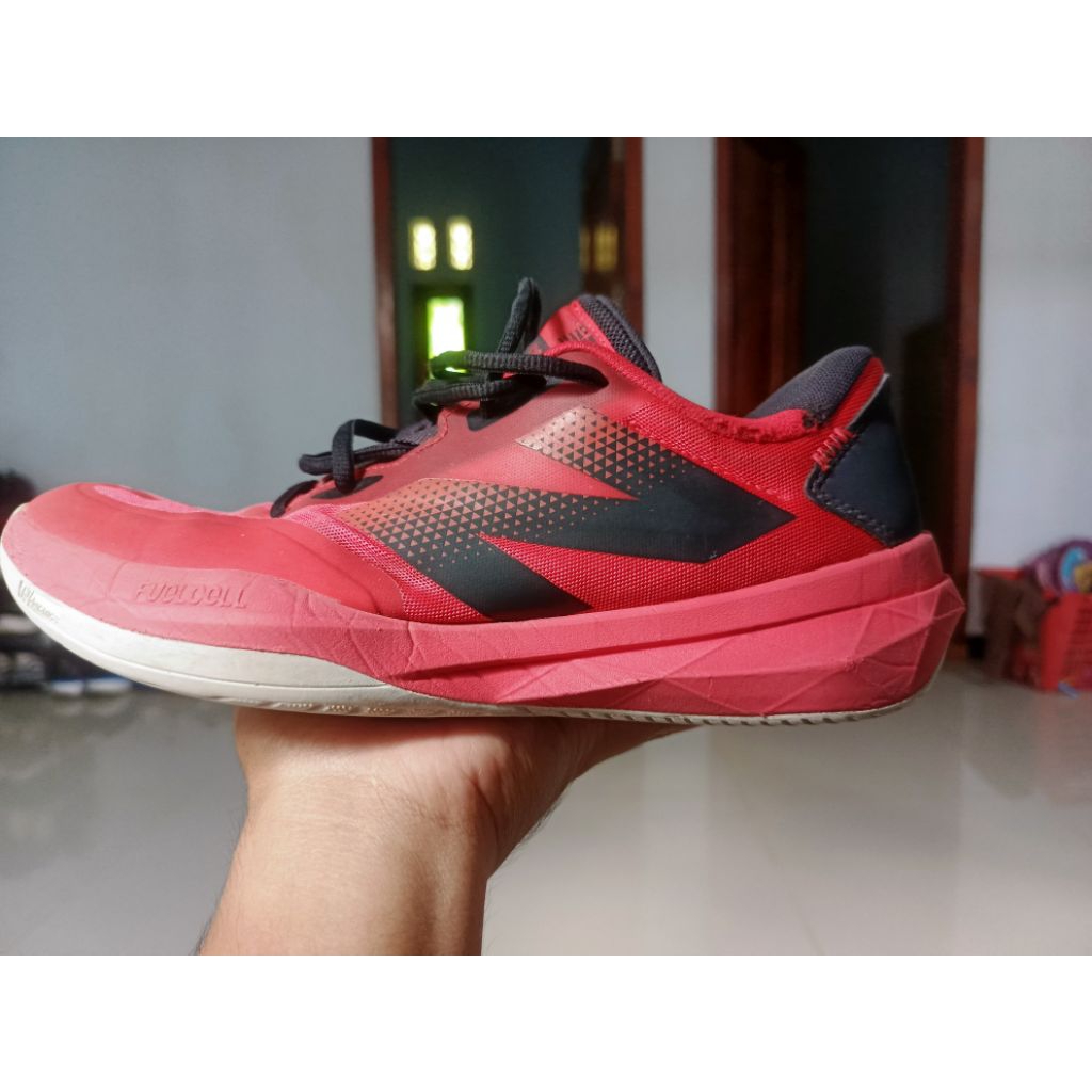 Sepatu Basket N* second