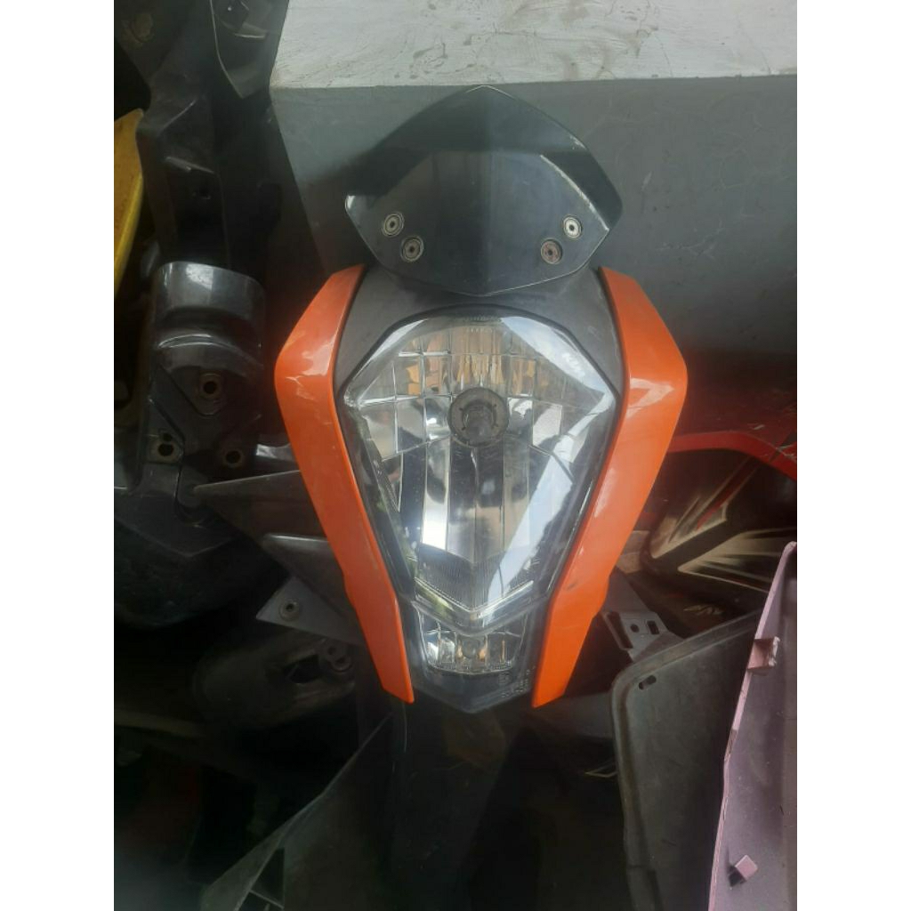 batok kedok lampu headlamp KTM DUKE 200 kepala depan original