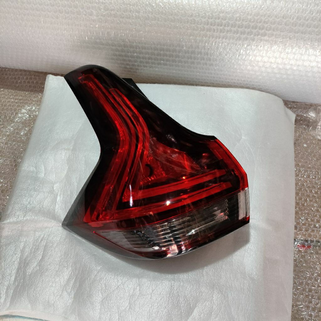Stoplamp Lampu Belakang Xpander ultimate 2015-2020 original