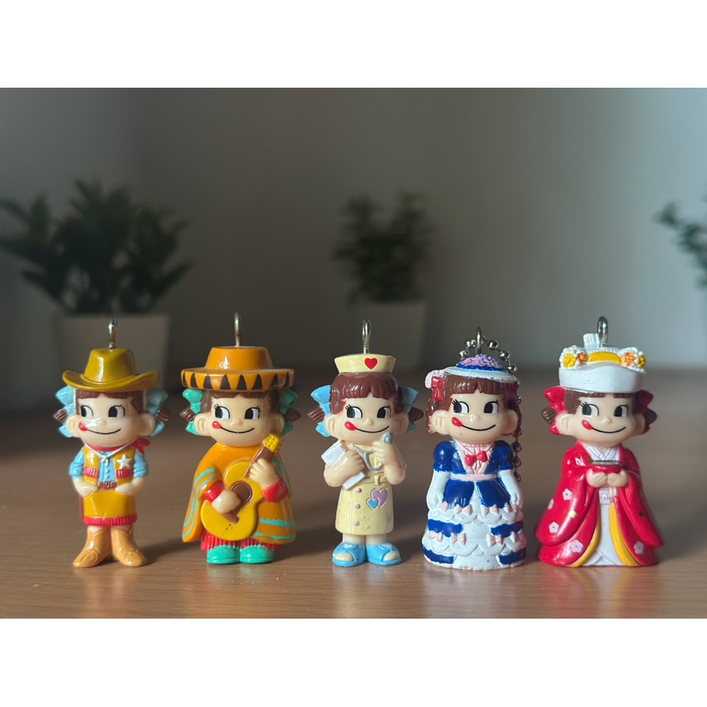 Figure Keychain Peko Chan Miniature Charm A