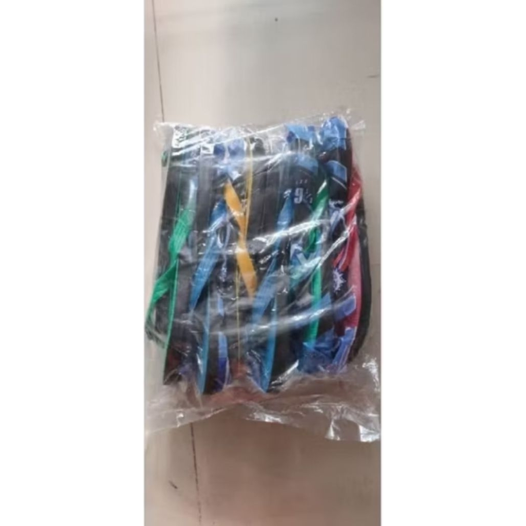 12 PCS SENDAL MELY UKURAN SERI