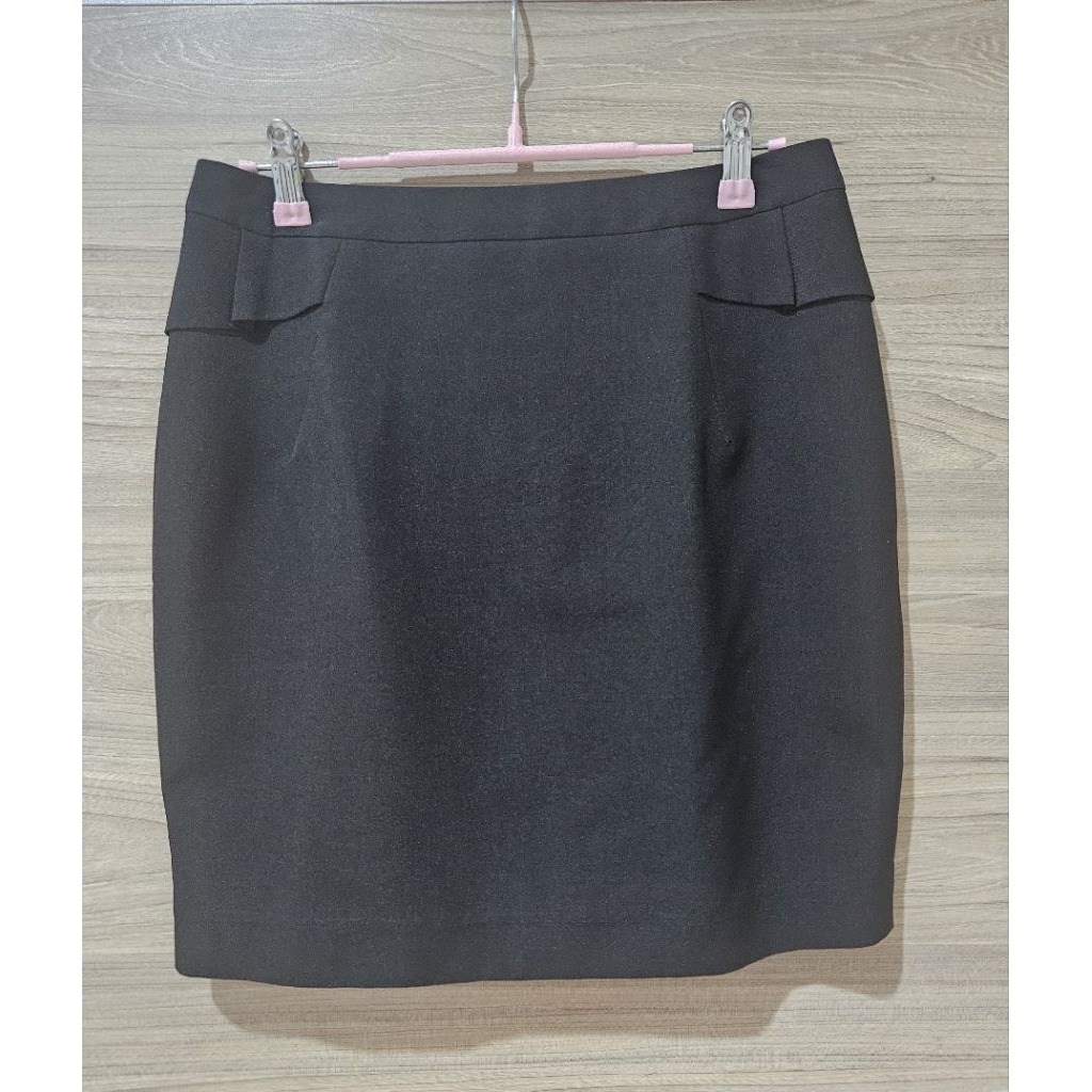 Rok Kerja Span Pendek - Hitam (PL)