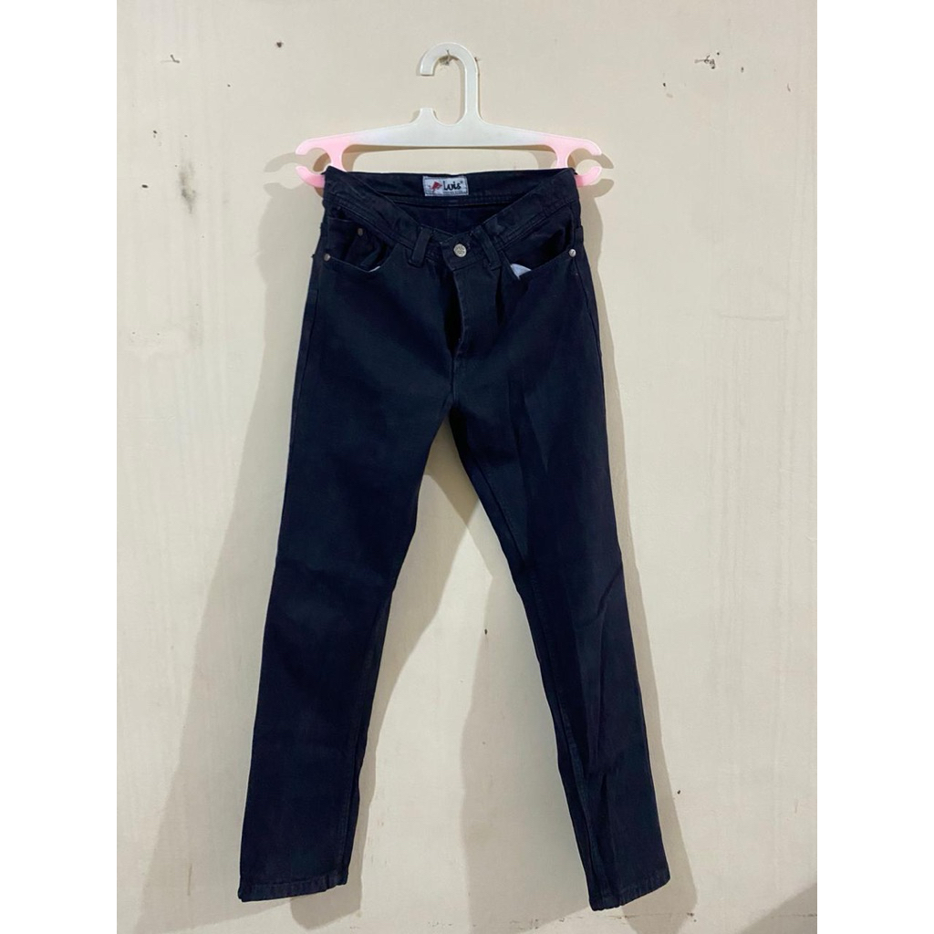 preloved celana levis pria