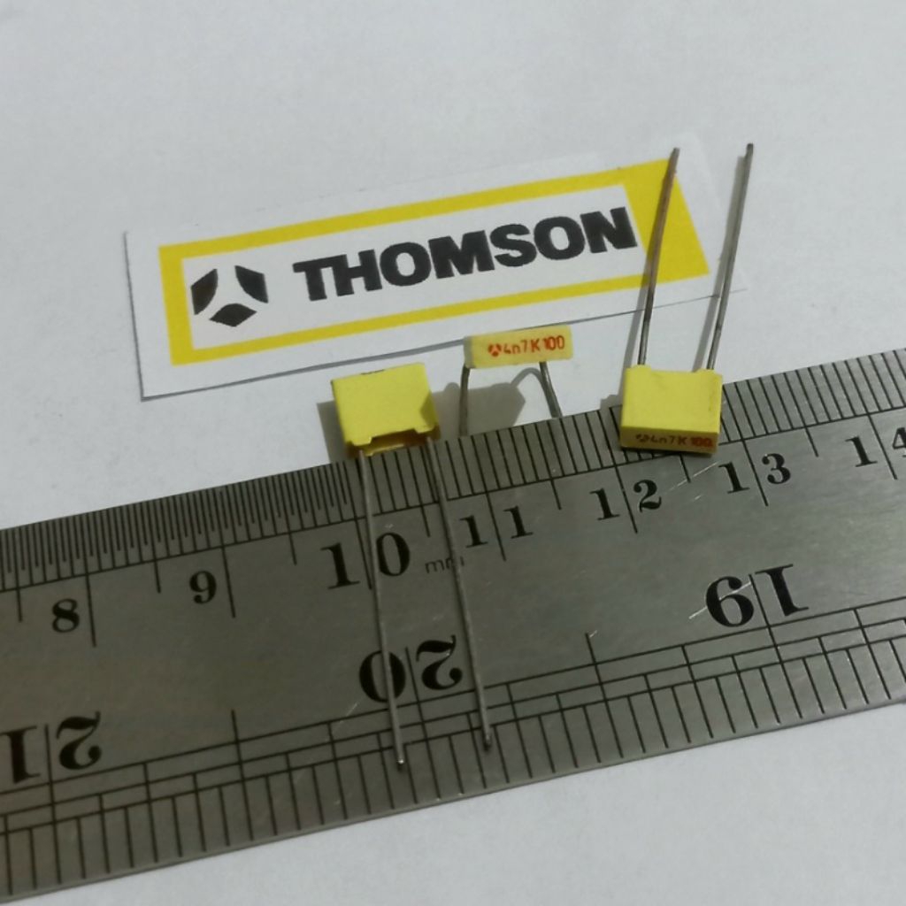 Capasitor MKM 4.7nF 100v 10% 4n7K100 Thomson