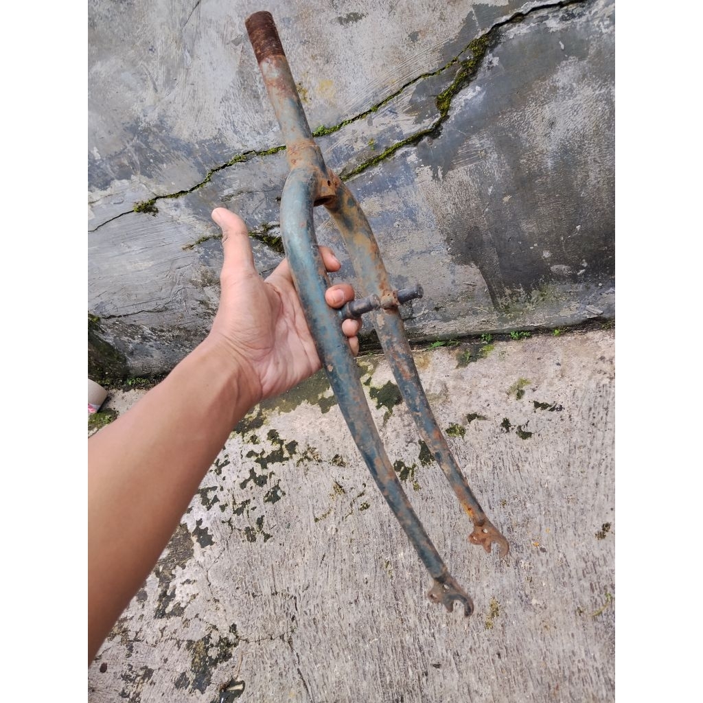 FORK RIGID SEPEDA MTB 26 STANDAR DRAT STEERTUBE 12 CM NOS