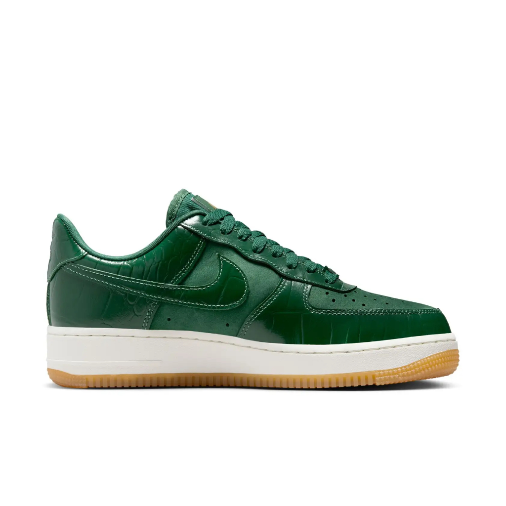 SEPATU NIKE AIR FORCE 1 '07 LX WOMEN-GORGE GREEN/GORGE GREEN-SAIL