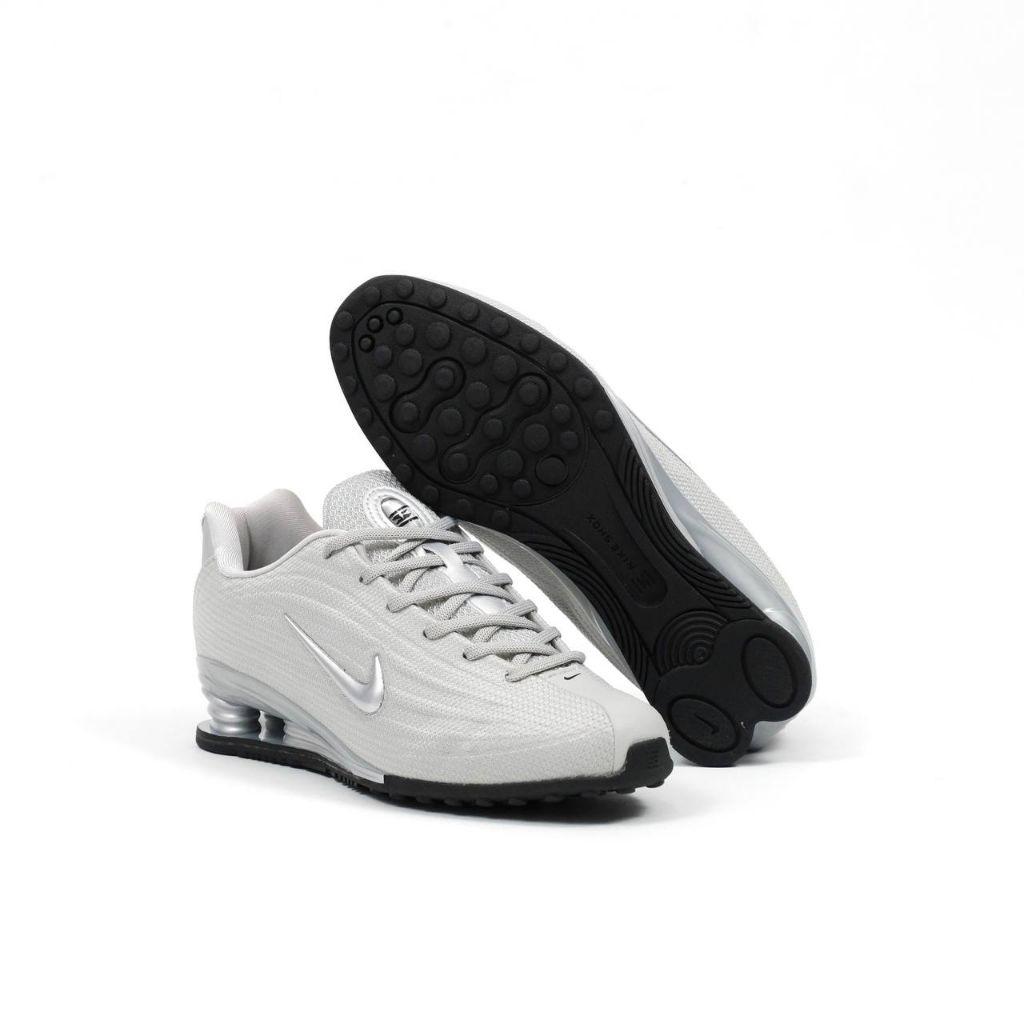 Sepatu Sneakers Nike Shox z Metallic Silver