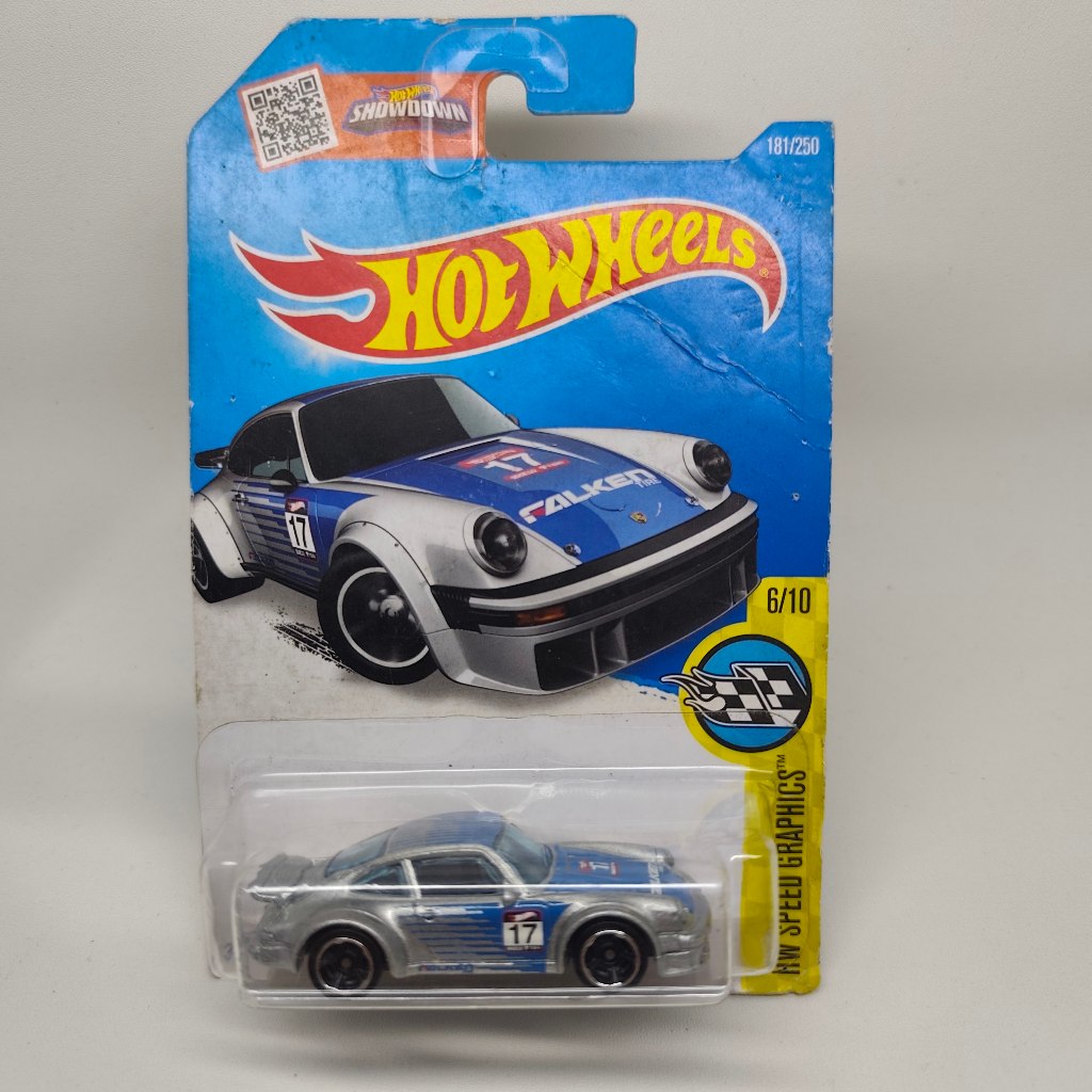 Hot Wheels Porsche 934 Turbo RSR Falken