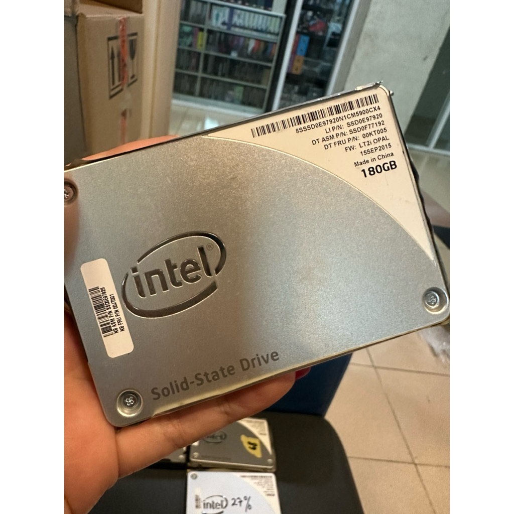 SSD 128GB 180GB 256GB harddisk intel sata 2.5inch bekas