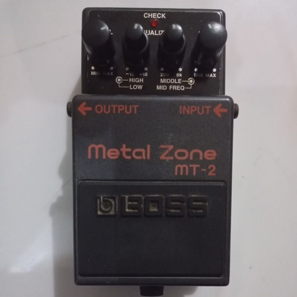 BOSS metal Zone mt-2