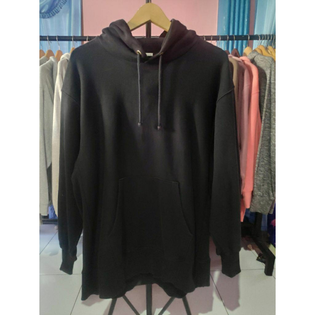 Hoodie Uniqlo Hitam