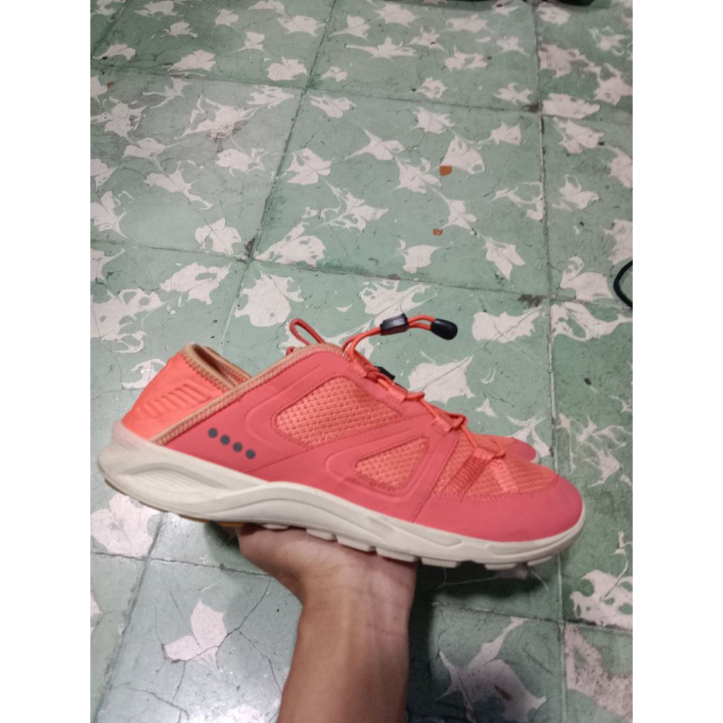 Sepatu Ecco Pria Second Original(40)