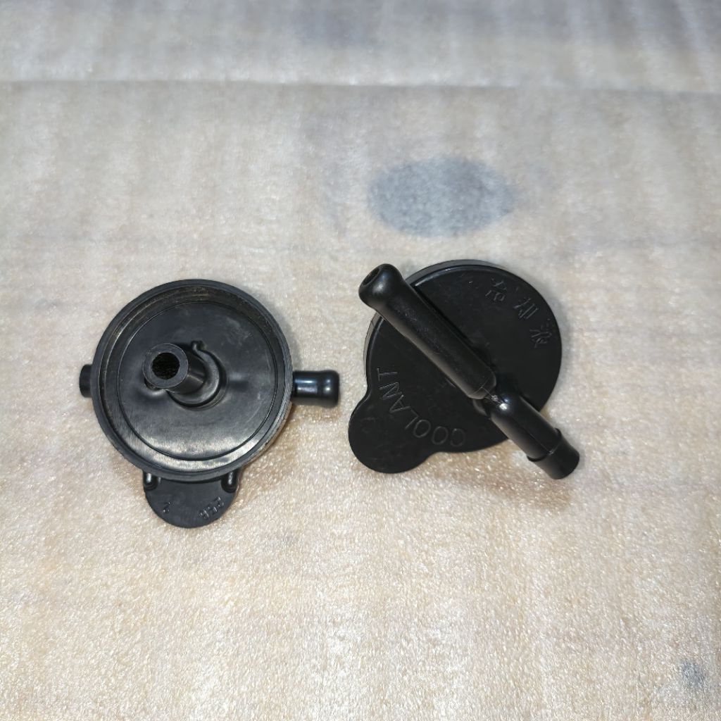 Tutup Tabung Air Radiator Toyota Avanza Rush Corola Vios, Daihatsu Xenia Terios Mobil Universal Lain