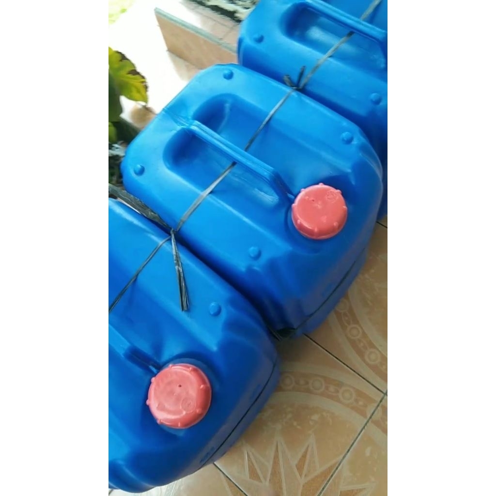 JERIGEN BEKAS 35 LITER/BAHAN TEBAL/ ANTI PECAH