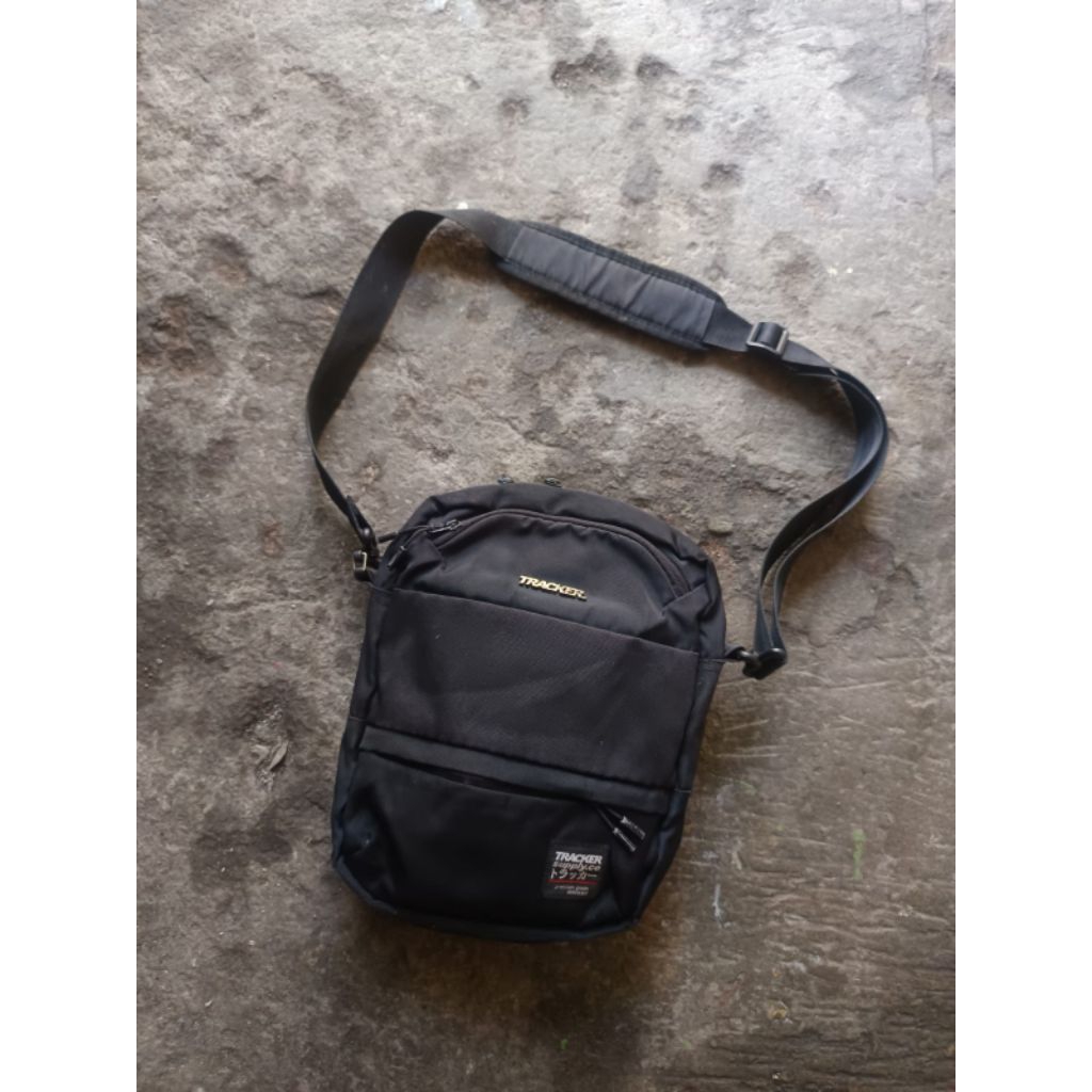 tracker bag