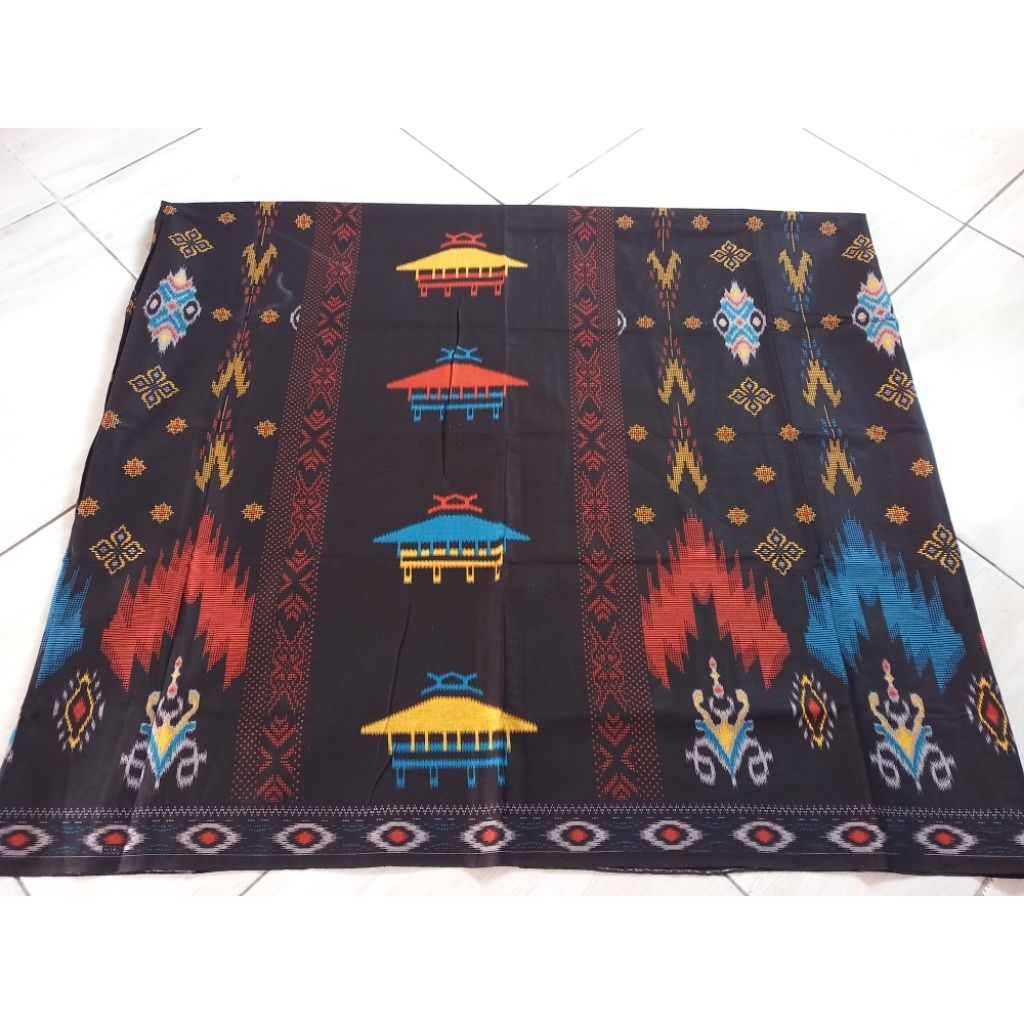 Sarung motif karo