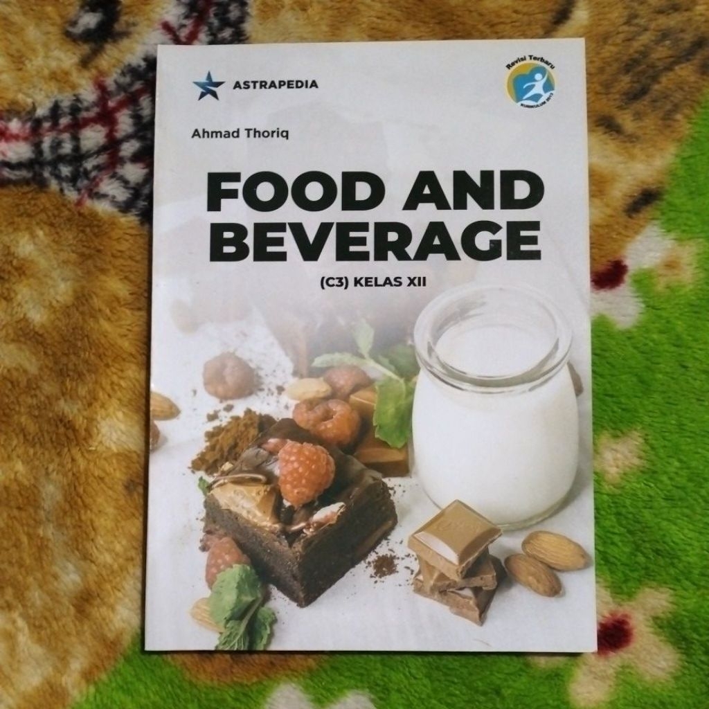 BUKU FOOD AND BEVERAGE C3 KELAS 12