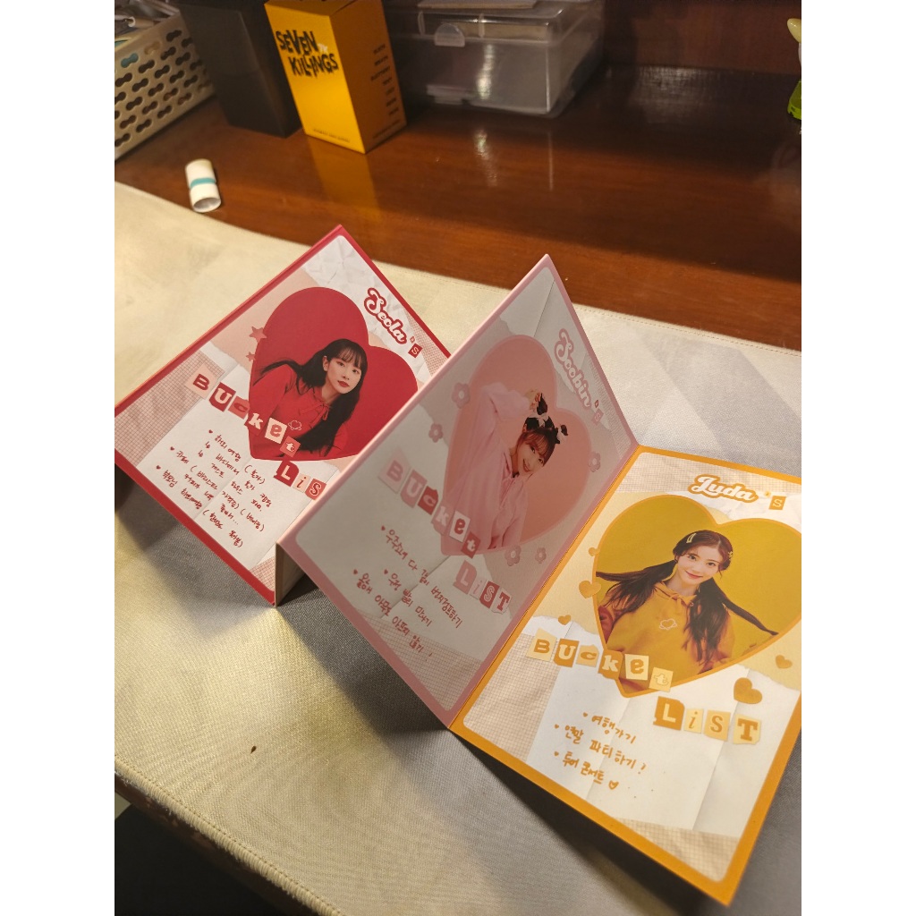 WJSN SEASON'S GREETING 2021 & 2022 - MERCHANDISE