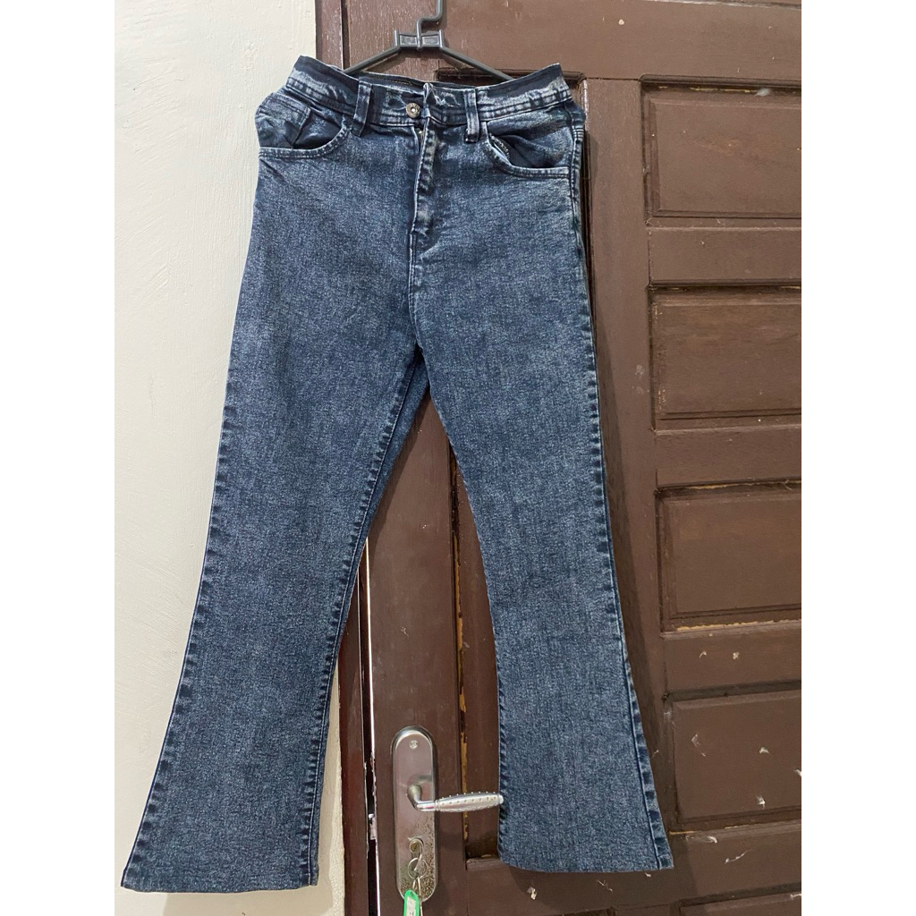 Prelov cb warna hitam