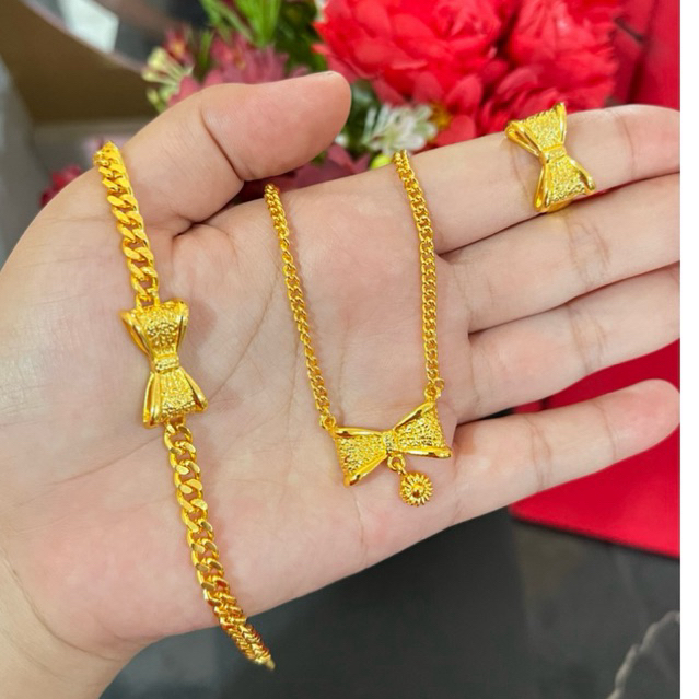 1 SET PERHIASAN LAPIS EMAS MEWAH