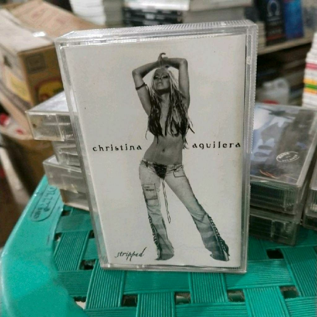 Kaset Pita Christina Aguilera stripped