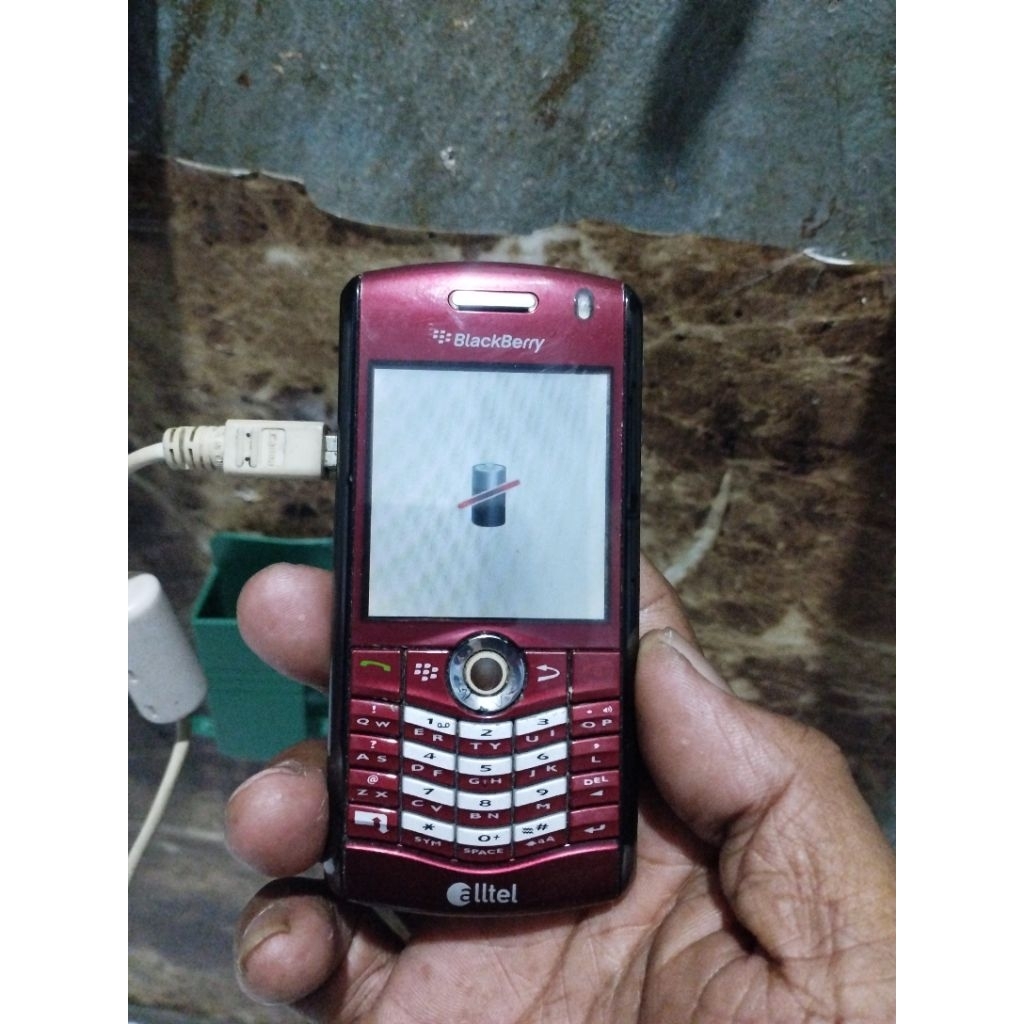 blackberry pearl 8130 (second minus)