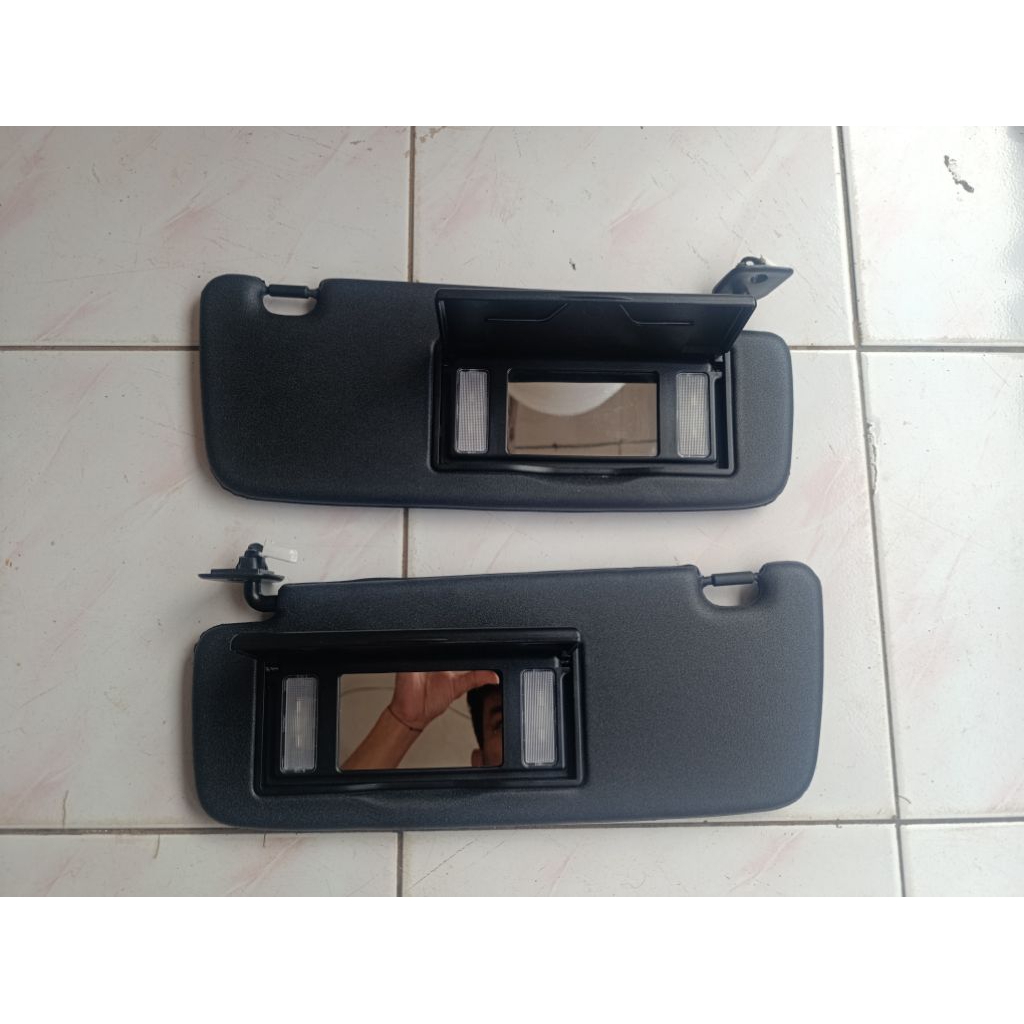 Sun visor kaca Sun visor lampu Mobil Toyota Avanza veloz hitam original