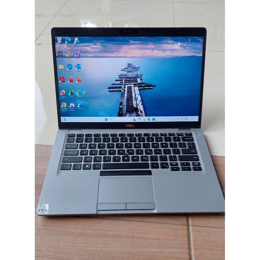 Laptop Dell i5 gen10 layar sentuh