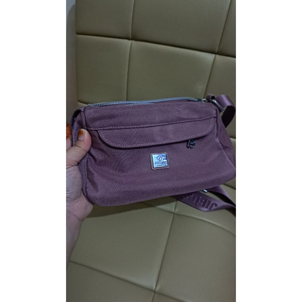 PRELOVED TAS SELEMPANG JIELSHI