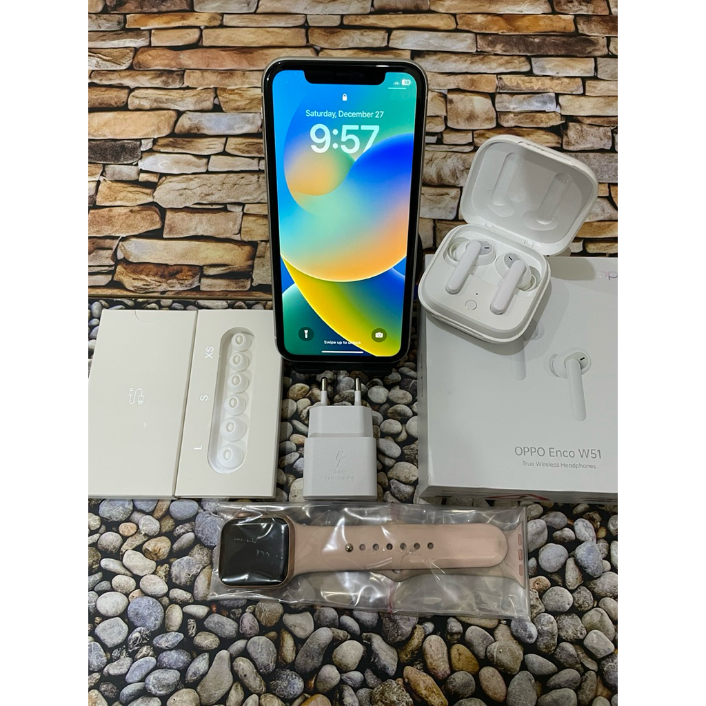 SPESIAL PROMO KALCER AKHIR TAHUN IPHONE 11 PROMAX 256GB RESMI IBOX + APPLE WATCH SERIES 4 IBOX + BUD