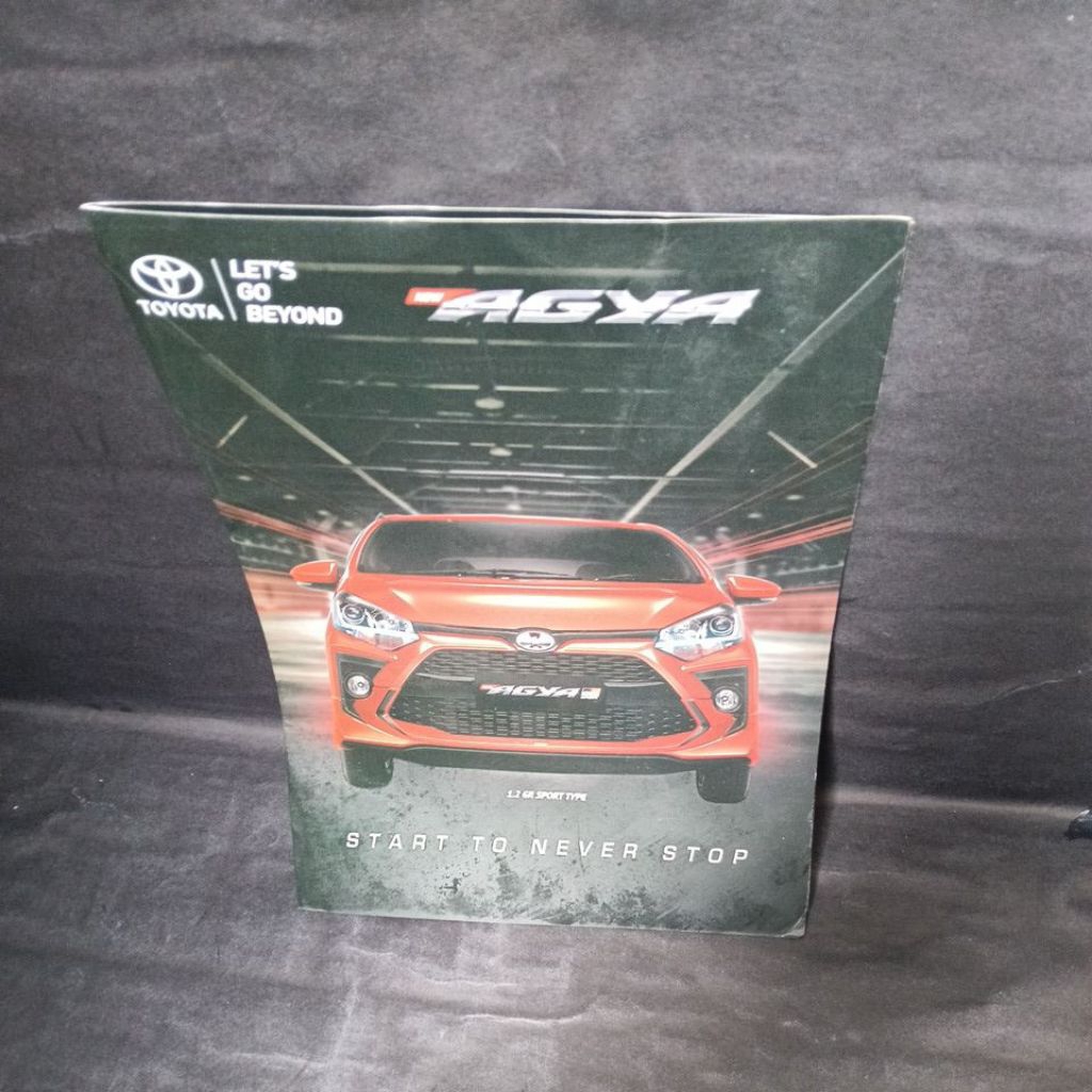 poster brosur leaflet katalog Toyota New agya 2021