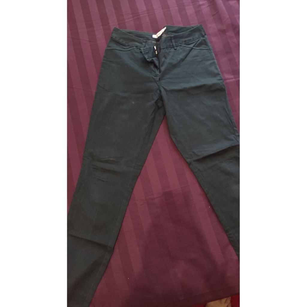 Celana Valino Hitam Size 26