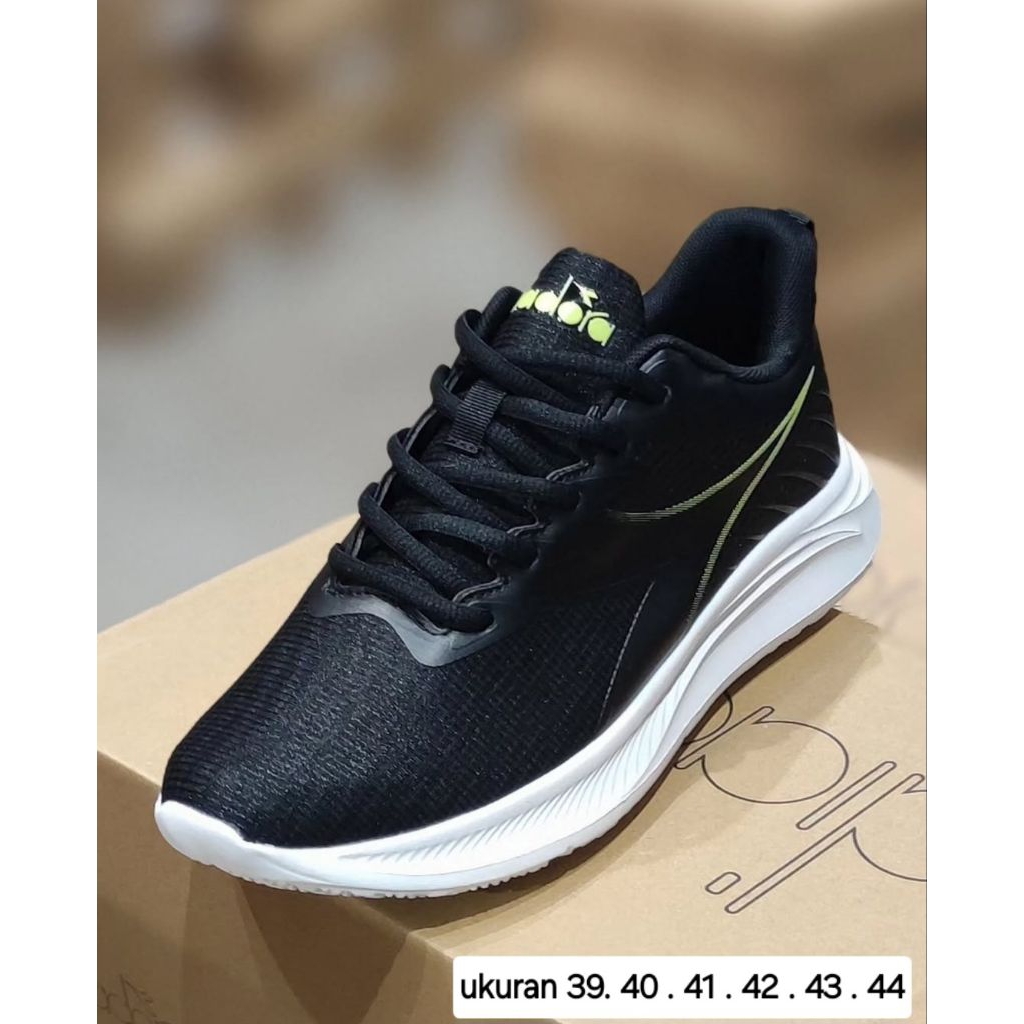 sepatu sport runing olahraga diadora Heino black hitam original